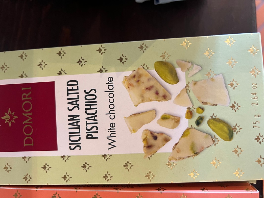 WHITE CHOCOLATE BAR W/ SICILIAN SALTED PISTACHIOS