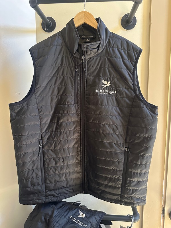 PACKABLE VEST